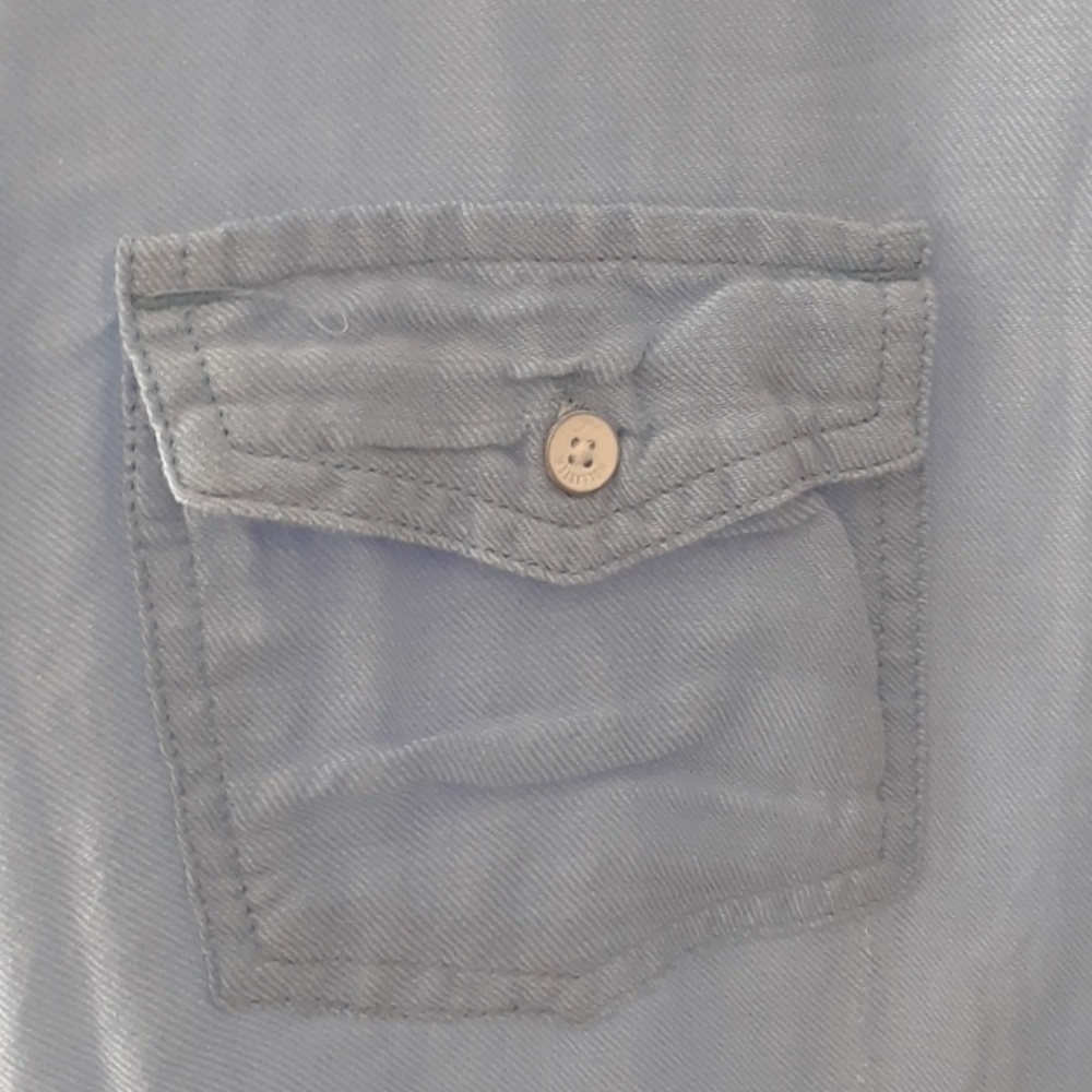 Buttoned up blouse - Picture 2 of 5